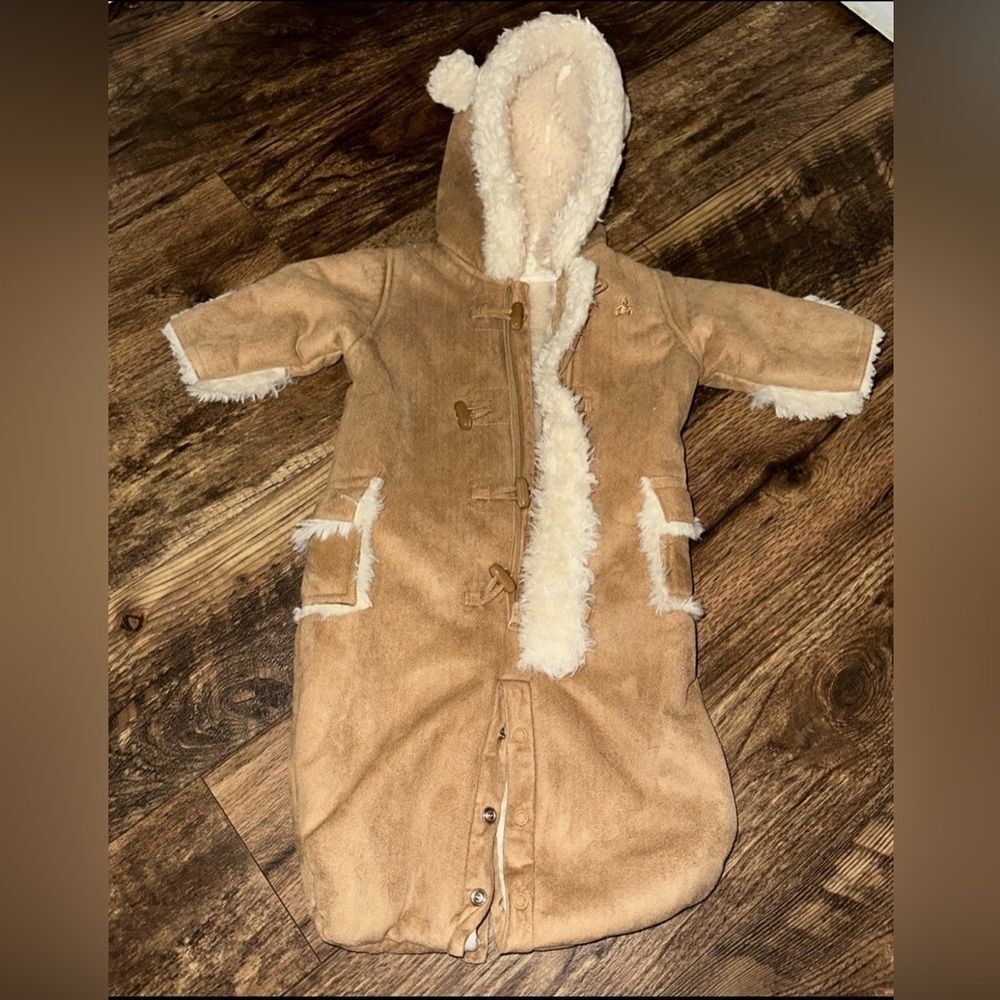 Gap Tan Faux Suede Sherpa Shearling Infant Snow Suit Bunting Newborn 0-3